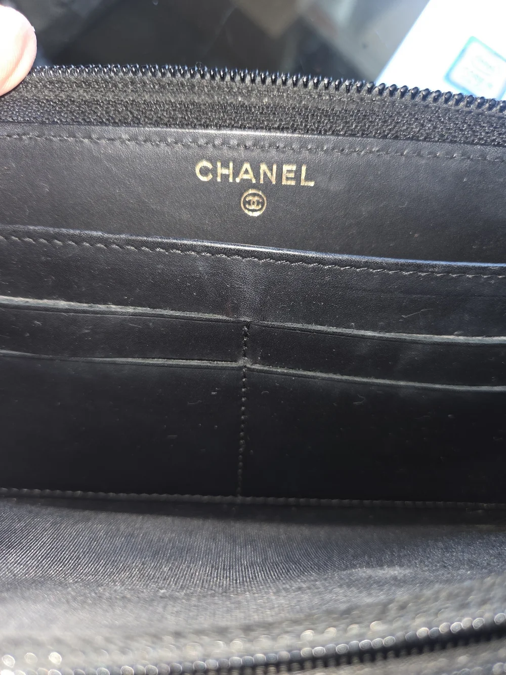 CHANEL authentic zip